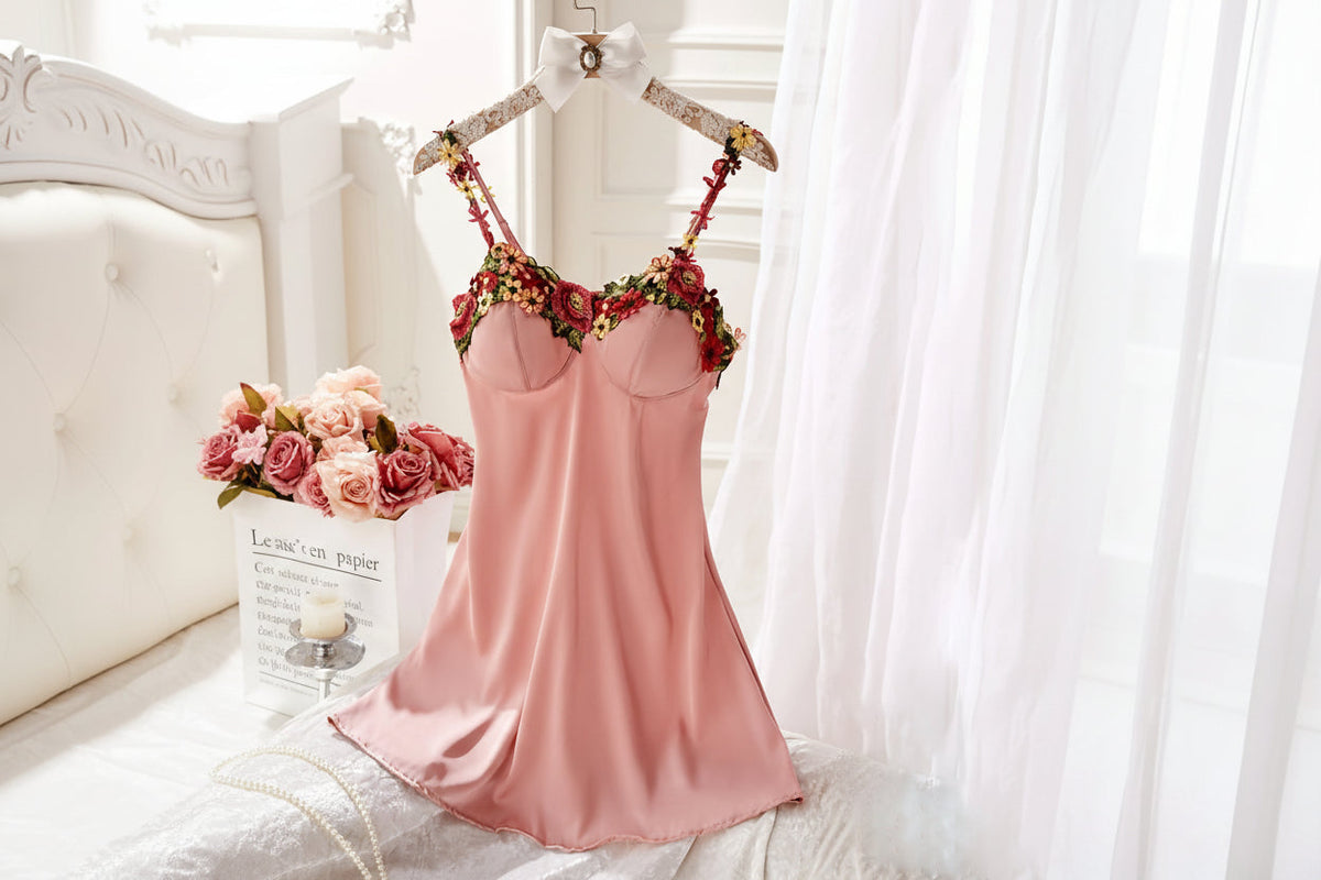 Elegant Lace-Trim V-Neck Slip Nightgown – Women’s Soft Satin-Feel Sleep Dress for Spring, Summer and Fall Comfort