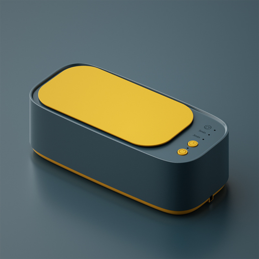 Ultrasonic cleaning device
