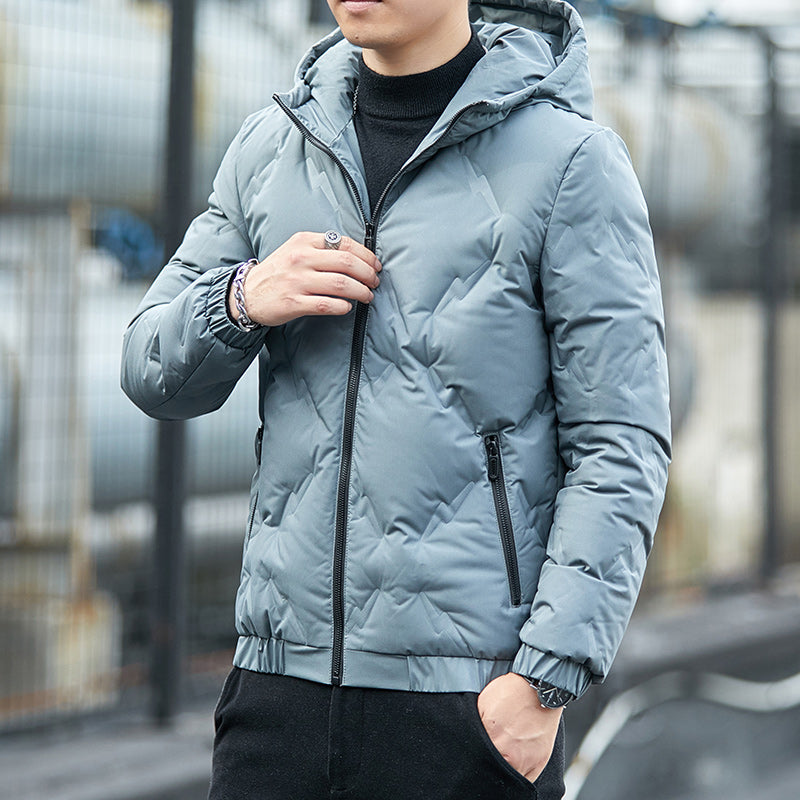 Men’s Lightweight Down Jacket – Thin Yet Warm Short Winter Coat, Trendy 2025 Korean Style Puffer for Casual Fashion and Cold-Weather Streetwear