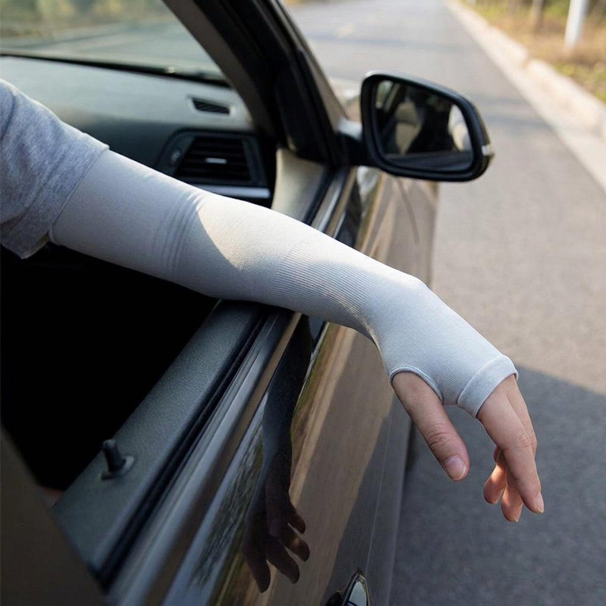 Ice Silk Arm Sleeves - Non-slip with UV Protection Sun Sleeves, Hand Protective Cover for Summer and Outdoor Activities