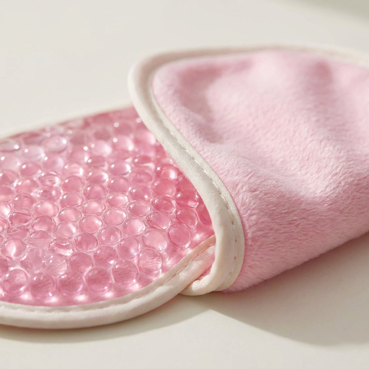 Reusable Gel Eye Mask – Cooling Cold Compress for Puffy Eyes, with Soft Plush Reverse Side