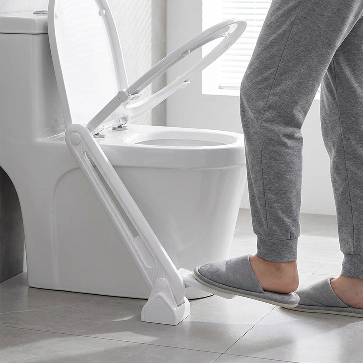 Foot Pedal Toilet Seat Lifter – Hands-Free Lifter for Standard Plastic Seats
