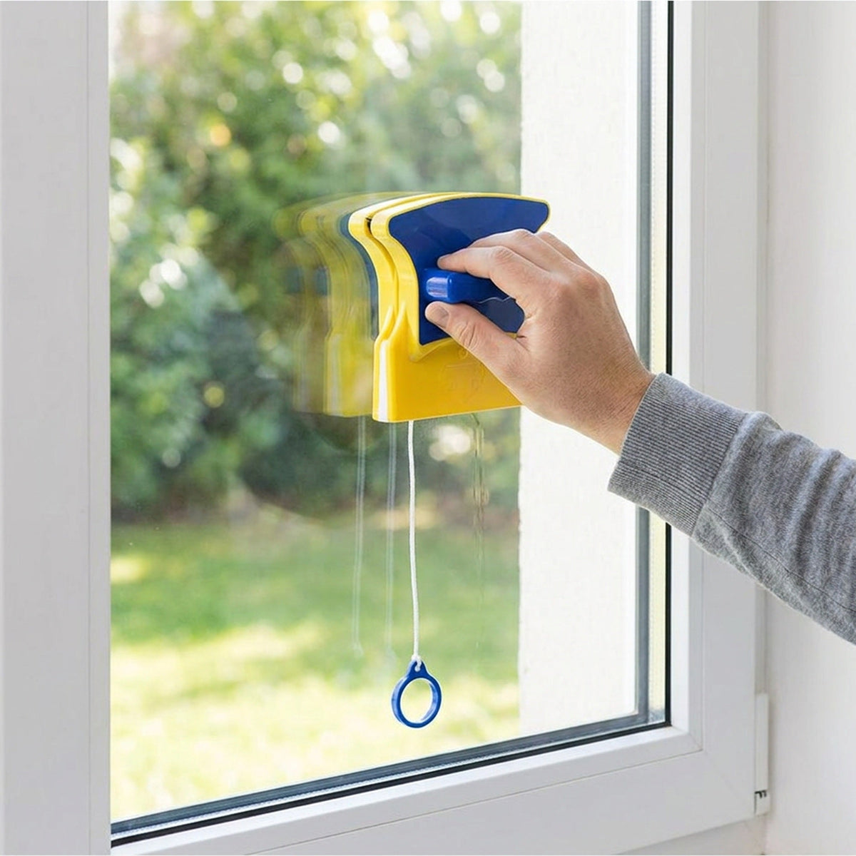 Magnetic Window Cleaner – Double-Sided Glass Cleaning Tool with Squeegee, for Single-Pane Windows