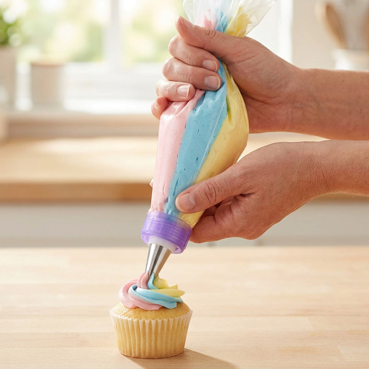 Tri-Color Piping Bag Coupler - 3-Chamber Icing Swirl Converter for Cakes and Cupcakes