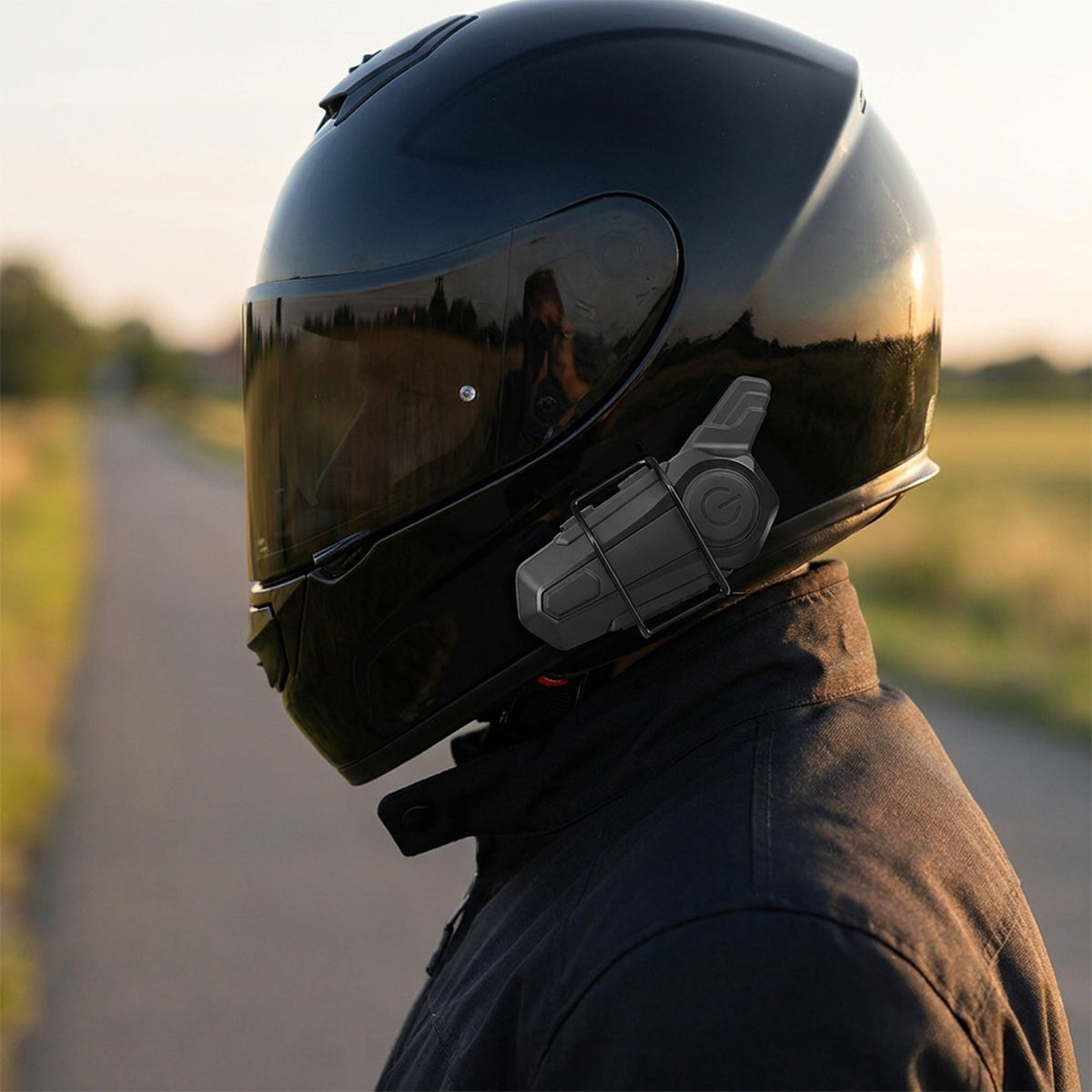 Bluetooth Motorcycle Helmet Intercom Headset – 1000M Wireless Interphone, Hands-Free Calls, Crystal Clear Audio for 2 Riders Touring & Adventure