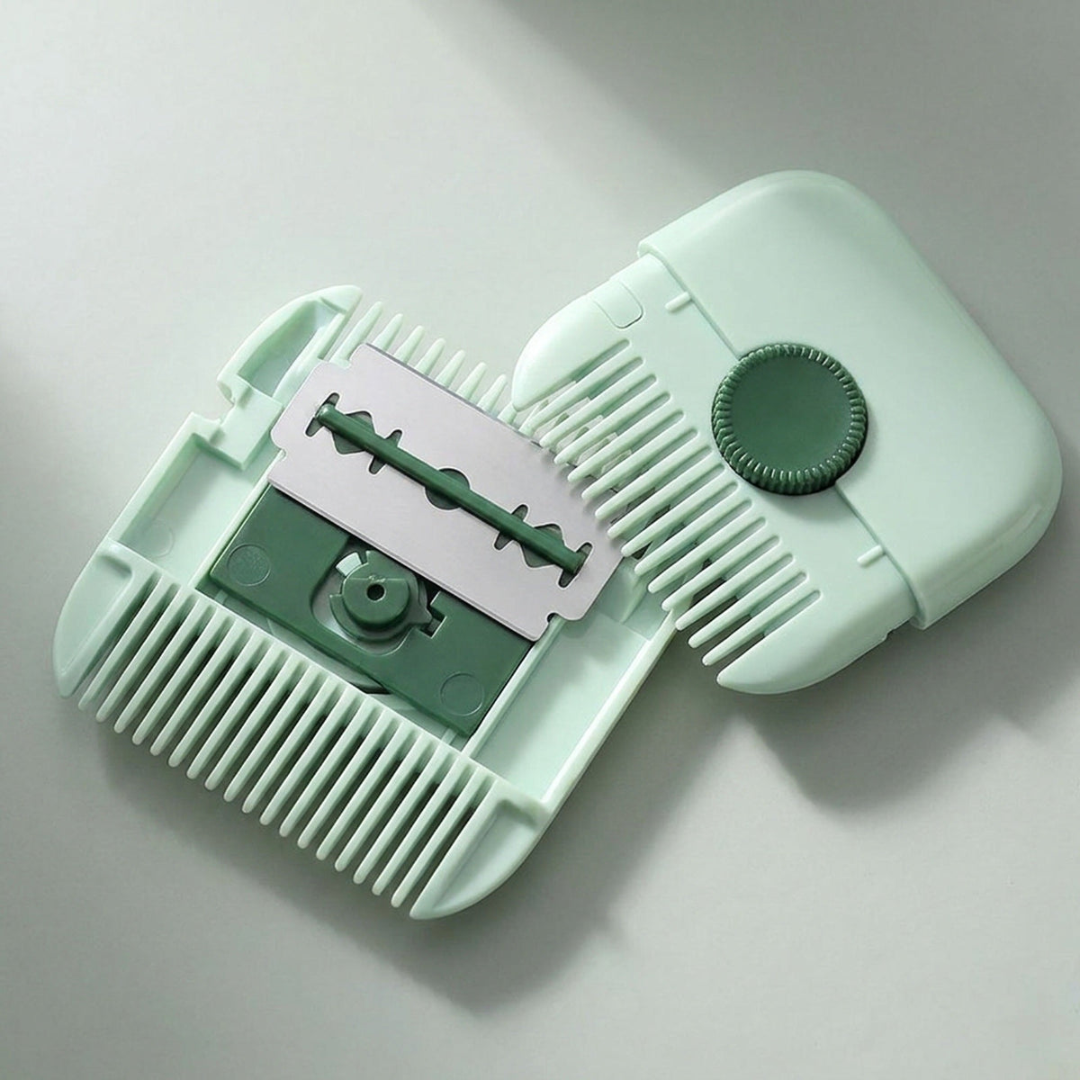 Bangs Razor Comb - Manual 2-in-1 Hair Cutting and Thinning Comb
