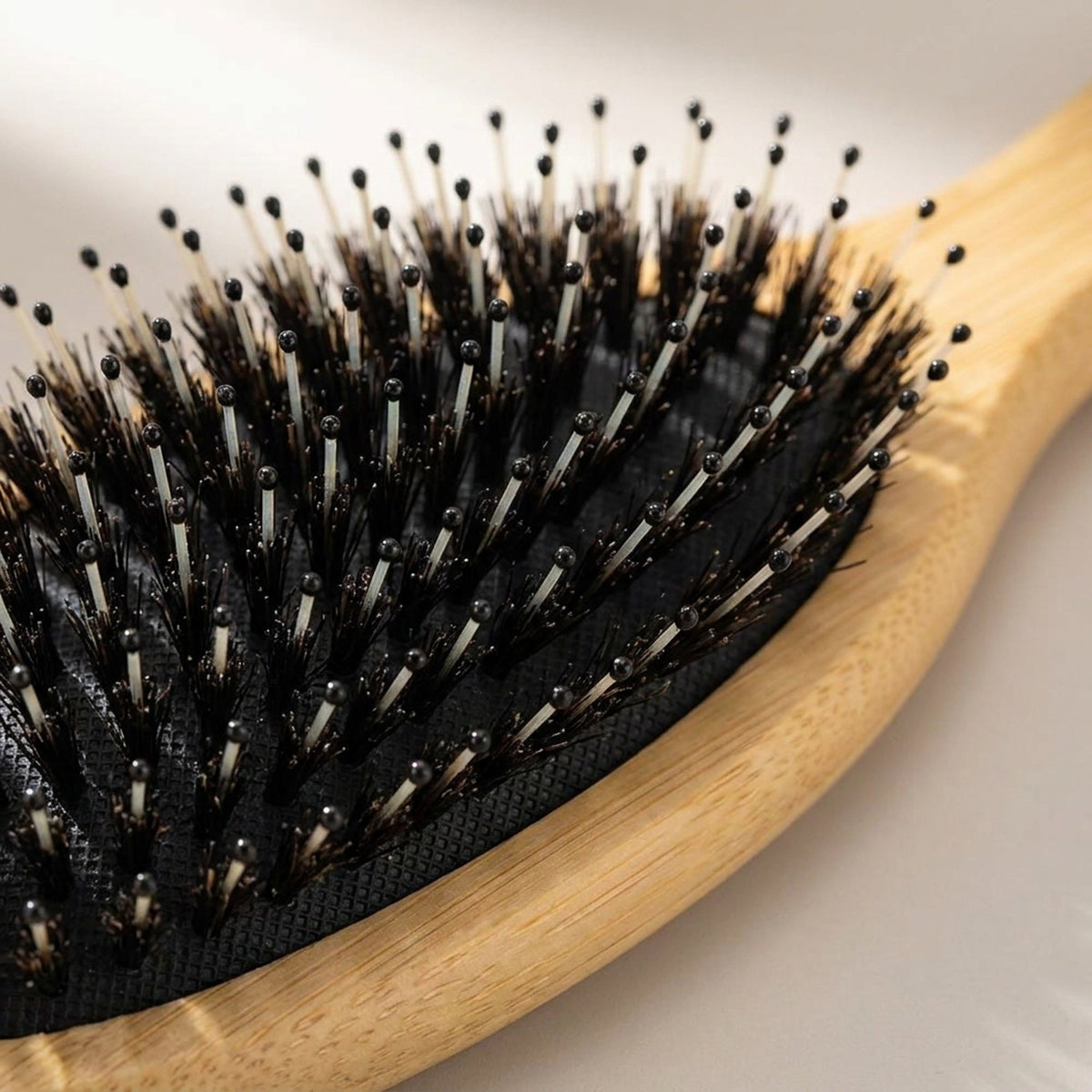 Natural Boar Bristle Hair Brush – Bamboo Handle Anti-Static Detangling Comb for Silky Smooth Hair and Scalp Massage