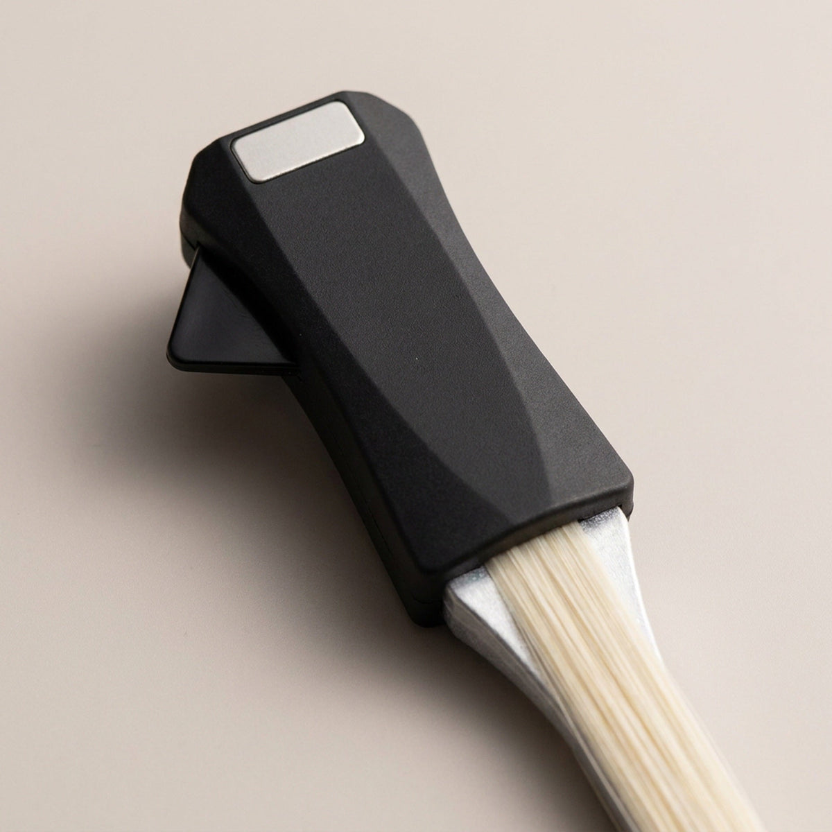 Guitar Bow for Acoustic Guitar – Violin Bow for Guitar with Built-In Pick (Guitar Playing Bow)