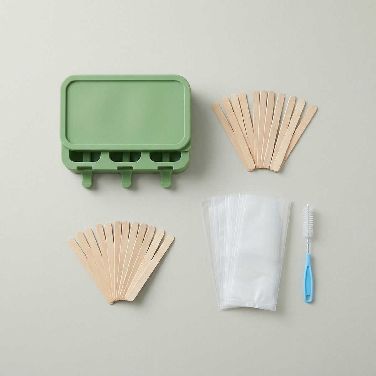 Summer Silicone Popsicle Molds with Wooden Sticks – DIY Ice Cream Kitchen Tool for Kids' Cool Snacks