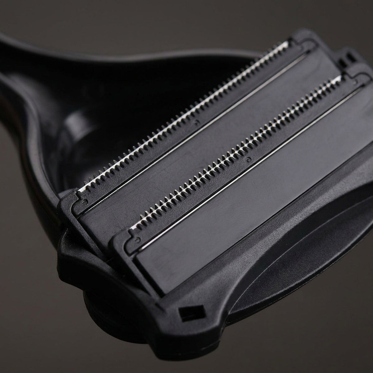 Men's Back Shaver, Two Head Blade, Easy Grip & Retractable Handle