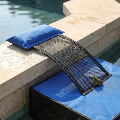 Animal Swimming Escape Ramp – Frog Rescue Ramp with Filter Catcher for Cleaning Leaves, Protecting Wildlife, and Pool Maintenance