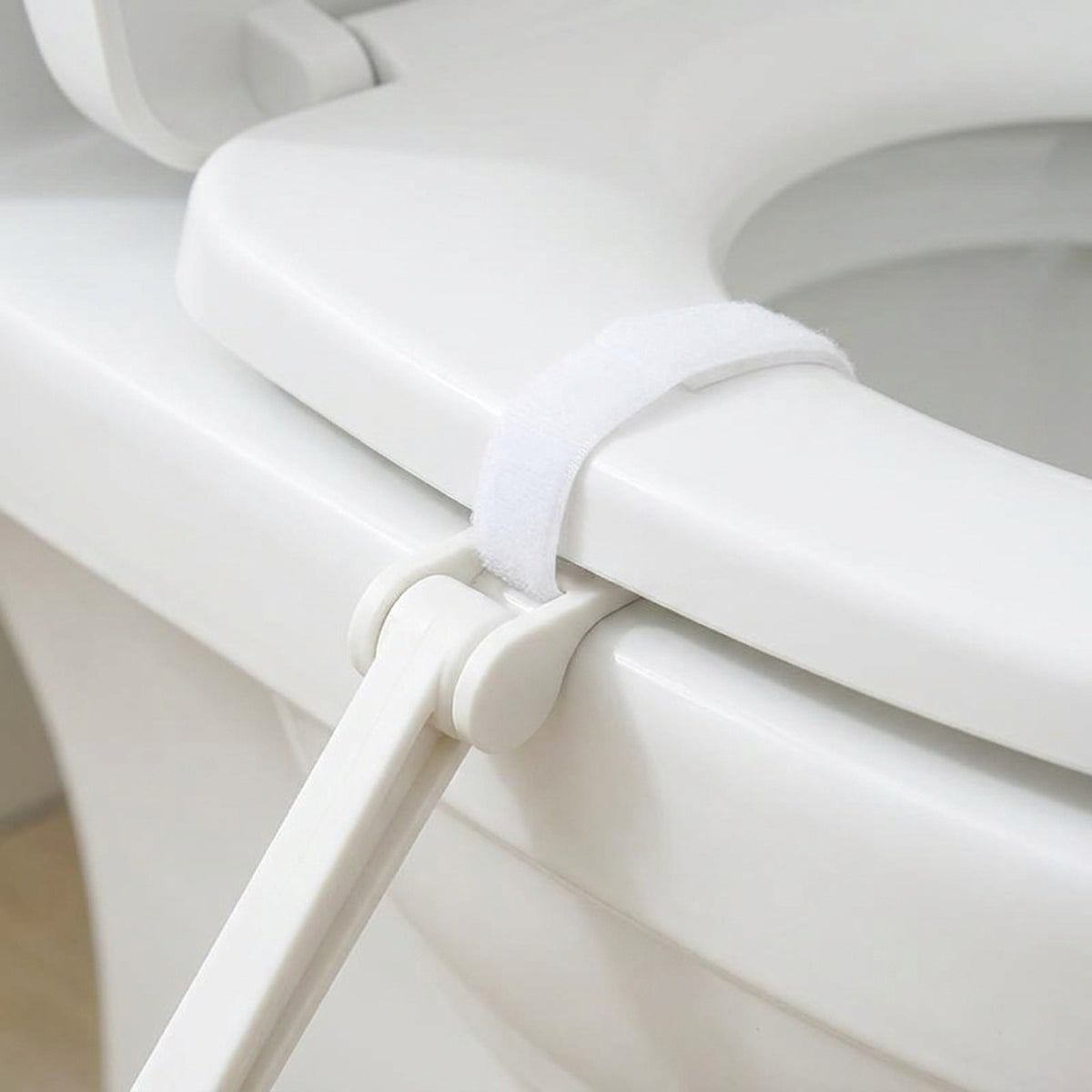 Foot Pedal Toilet Seat Lifter – Hands-Free Lifter for Standard Plastic Seats