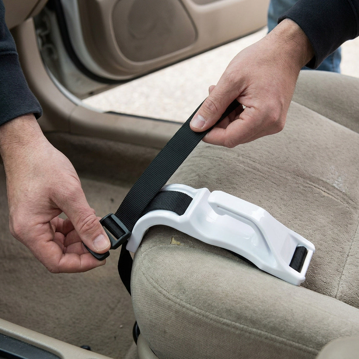 Pregnancy Safety Belt Strap, Seat Belt Extender - Prevent Compression of Abdomen