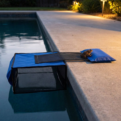 Animal Swimming Escape Ramp – Frog Rescue Ramp with Filter Catcher for Cleaning Leaves, Protecting Wildlife, and Pool Maintenance