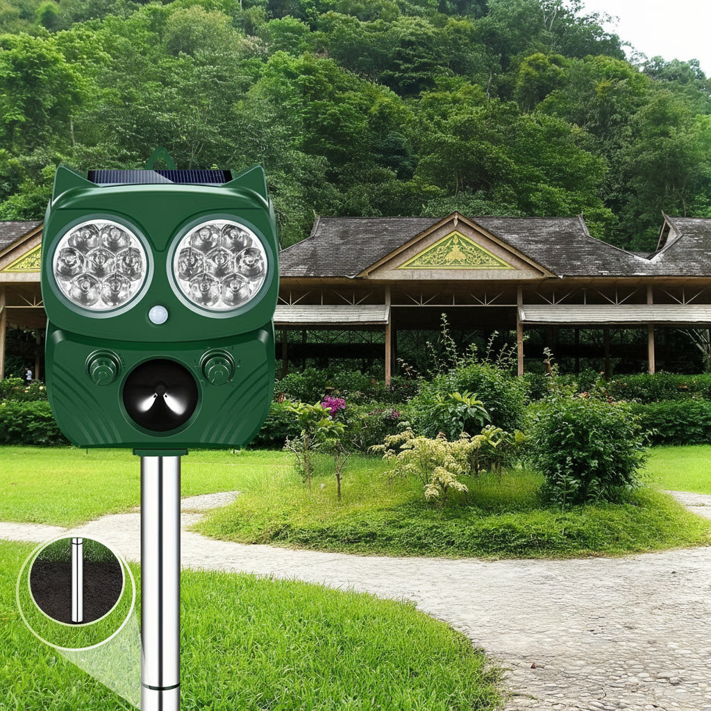 Solar Animal Repeller with Soundwave Technology – Motion Detection Outdoor Pest Control Device with PIR Sensor for Yard and Farm Protection
