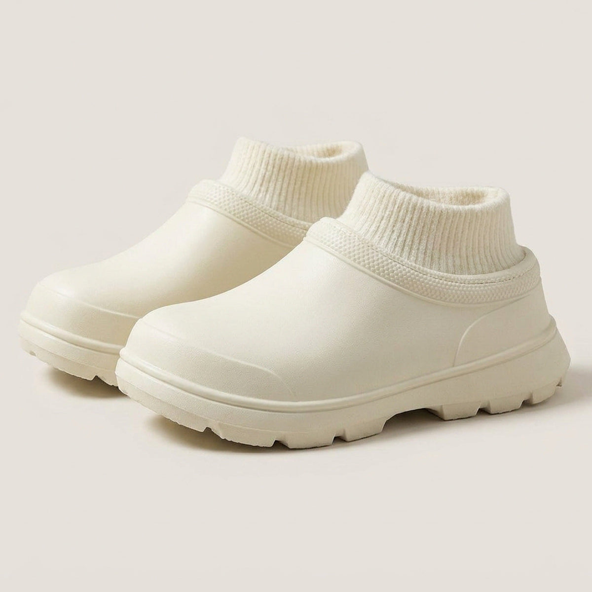 Winter Non-Slip Waterproof Shoes – Fur-Lined, Oil-Resistant Footwear for Chefs, Gardeners, & More