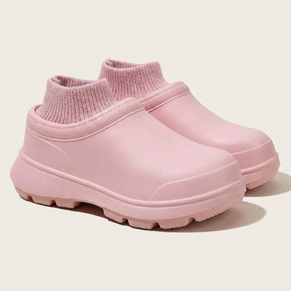 Winter Non-Slip Waterproof Shoes – Fur-Lined, Oil-Resistant Footwear for Chefs, Gardeners, & More