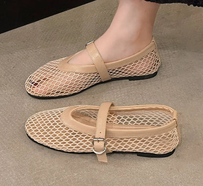 Summer Mesh Hollow Sandals for Women – Retro Chic Flats for Beach & Everyday Comfort