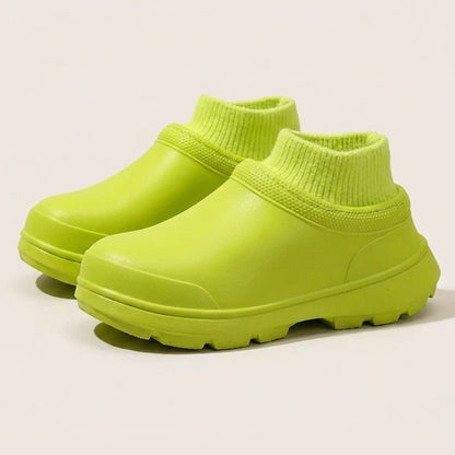Winter Non-Slip Waterproof Shoes – Fur-Lined, Oil-Resistant Footwear for Chefs, Gardeners, & More
