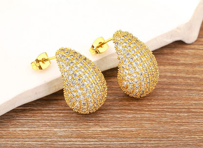 Glossy Waterdrop Zircon Earrings – Lightweight Chunky Gold or Silver Hoops with Hollow Design for Trendy Women’s Fashion Jewelry Looks
