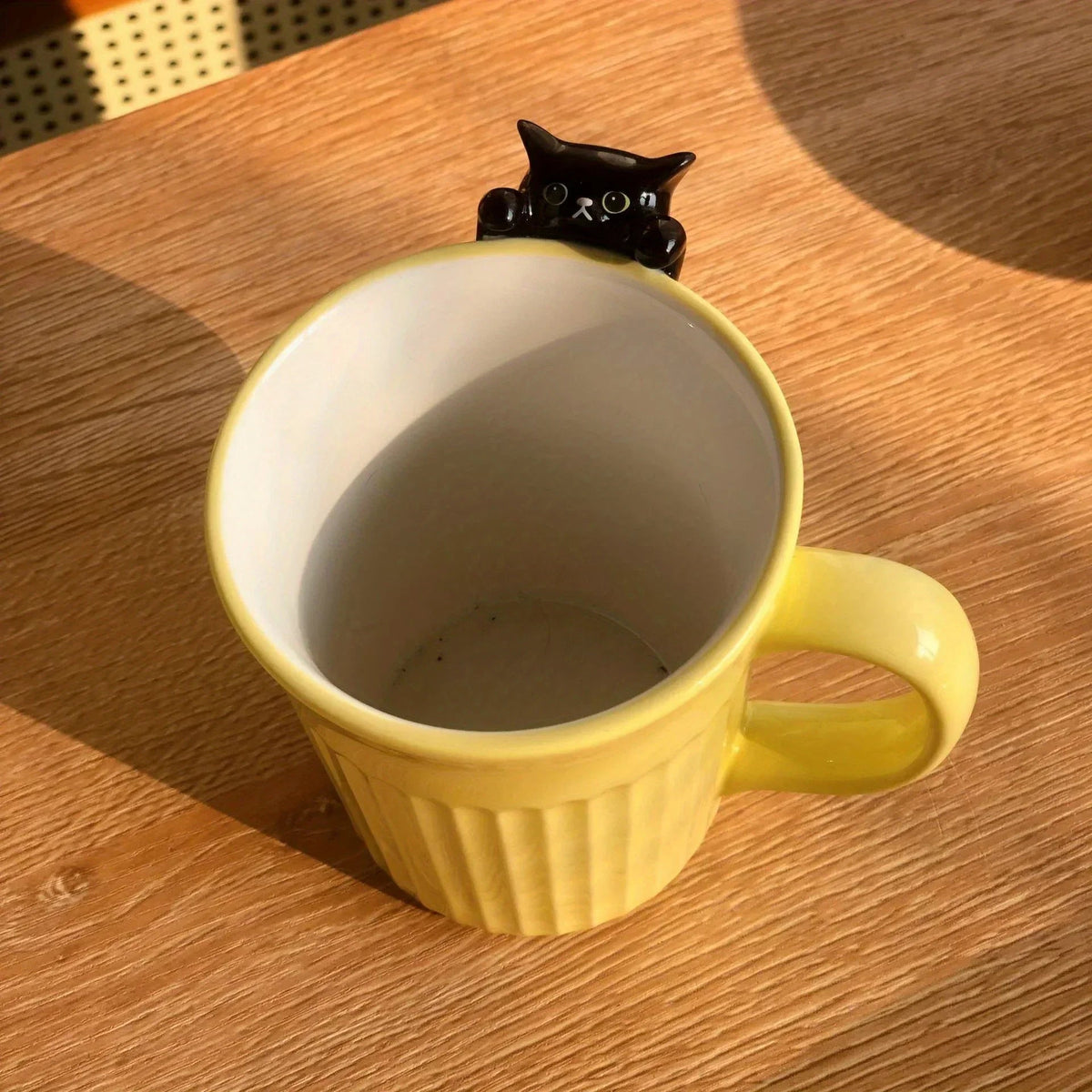 Cute Cat Ceramic Mug - Adorable Coffee Cup for Cat Lovers, Home Offices, Cafes and Unique Gift Giving