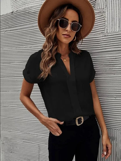 Chiffon V-Neck Workwear Blouse – Loose Short-Sleeved Shirt for Women’s Business Casual Summer Style
