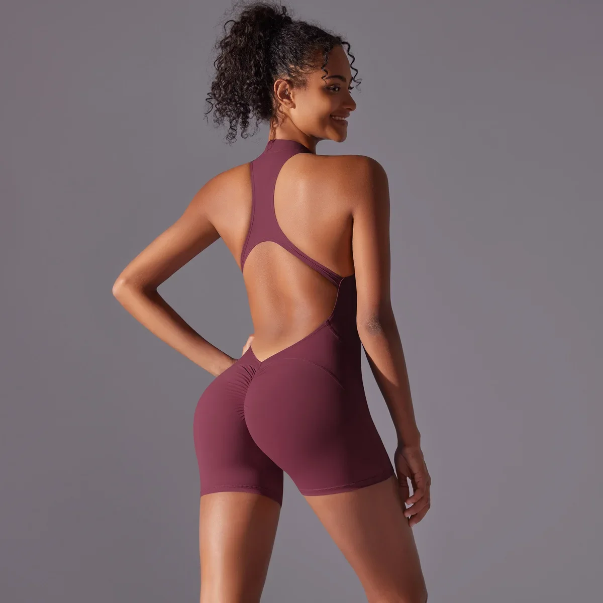 Seamless Yoga Jumpsuit – Sculpting One-Piece Fitness Wear with Hip-Lifting, Beauty Back Design, and a Barely-There Nude Feel Fit