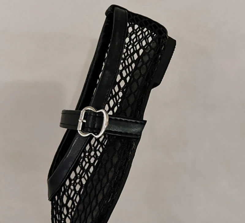 Summer Mesh Hollow Sandals for Women – Retro Chic Flats for Beach & Everyday Comfort