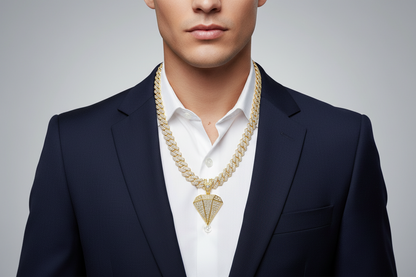 Creative Triangle Men’s Necklace – Minimalist Fashion Jewelry Pendant for Daily Wear, Parties and Holiday Gifting