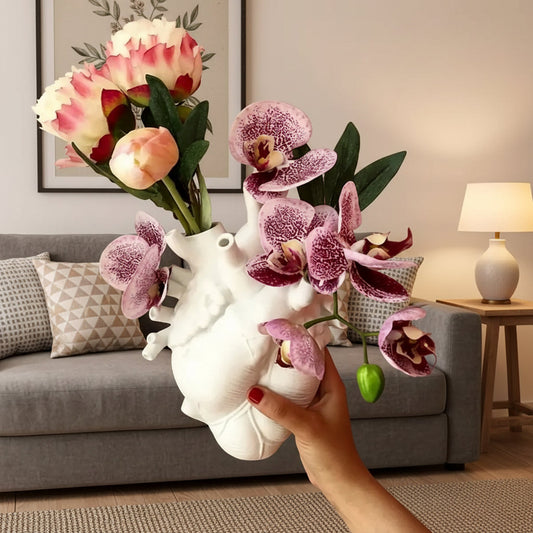 Anatomical Heart Flower Vase - Creative Resin Heart Shaped Planter for Desktop Decor, Gothic Displays and Unique Gifts