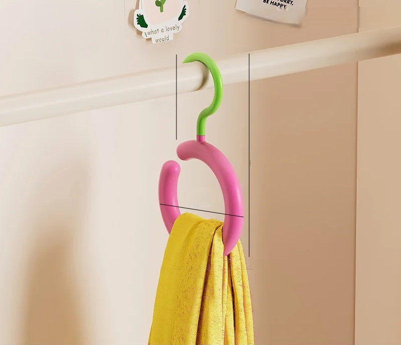 Rotating Hook Multifunctional No-Drill Hanger – Space-Saving Organizer for Scarves, Hats, Bags, and Accessories