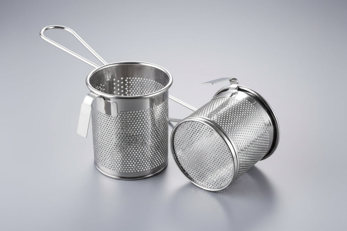 Stainless Steel Hot Pot Strainer – Multi-Use Noodle and Vermicelli Scoop with Hook for Safe Boiling and Draining
