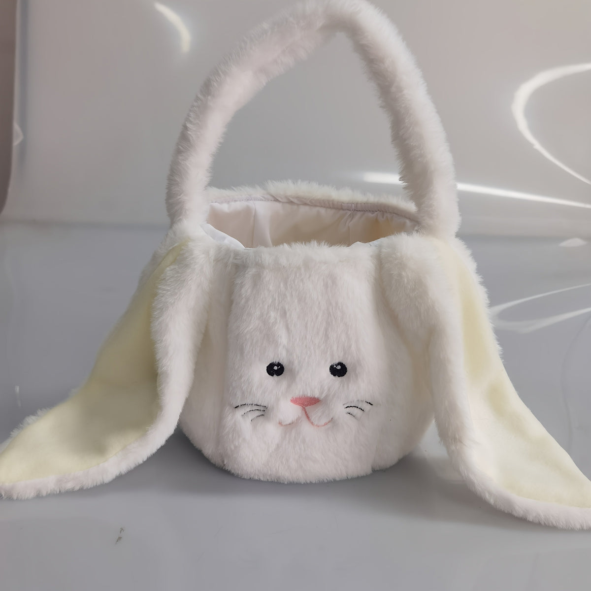 Easter Hunting Bunny Basket for Kids – Feather-Free, Electric-Free Fun Easter Decoration and Treat Holder for Kids’ Springtime Celebrations and Playtime