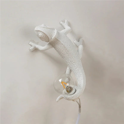 Cute Lizard Wall Lamp Night Light – Resin Chameleon LED Wall Fixture for Dorm Room, Bedroom and Creative Home Decor