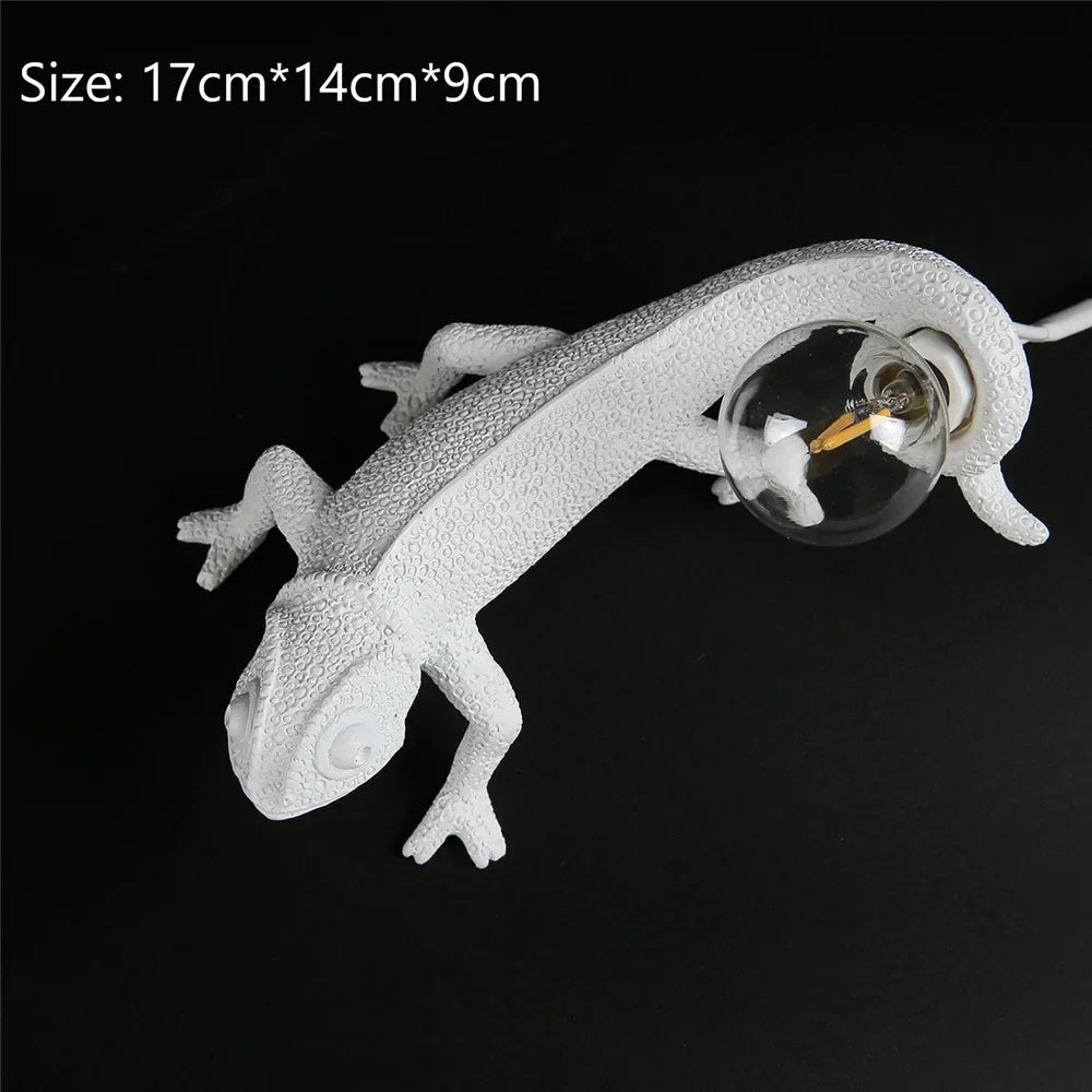 Cute Lizard Wall Lamp Night Light – Resin Chameleon LED Wall Fixture for Dorm Room, Bedroom and Creative Home Decor