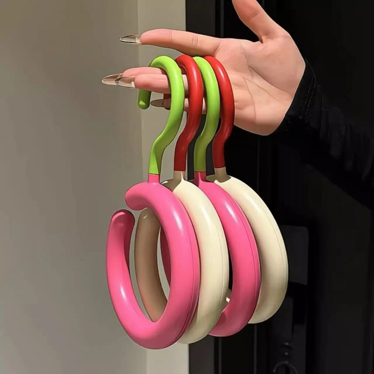 Rotating Hook Multifunctional No-Drill Hanger – Space-Saving Organizer for Scarves, Hats, Bags, and Accessories