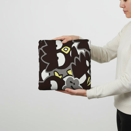 Kitty Flannel Blanket –  Soft Plush Throw with Cat & Floral Pattern for Bed, Couch & Travel Comfort