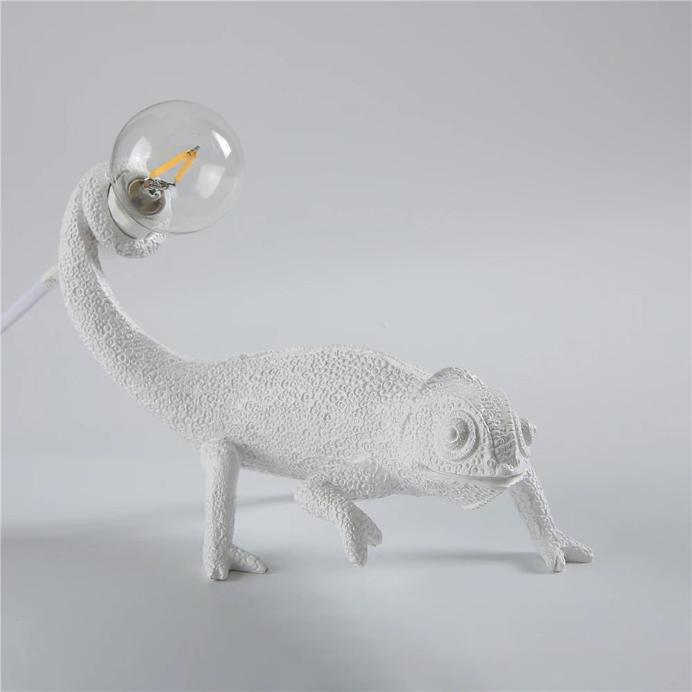 Cute Lizard Wall Lamp Night Light – Resin Chameleon LED Wall Fixture for Dorm Room, Bedroom and Creative Home Decor