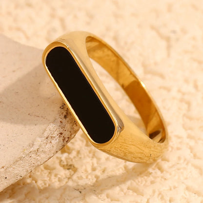 Natural Shell Ring – Elegant 18K Gold Plated Stainless Steel Stripe Ring for Women’s Chic Minimalist Everyday Jewelry