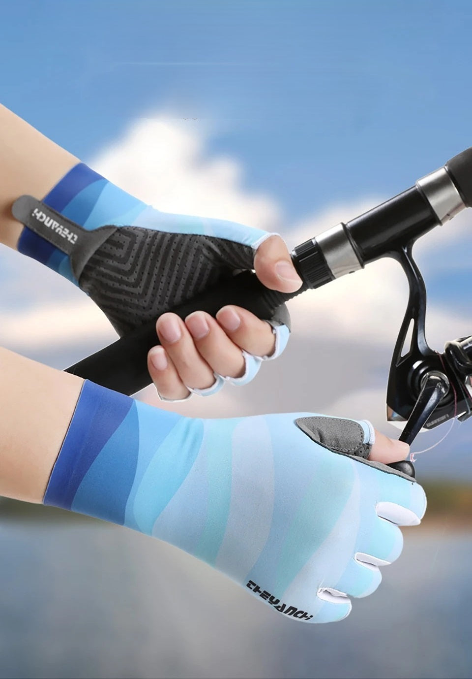 Anti-Slip UV Protection Ice Silk Fingerless Gloves - Cycling and Fishing Gloves for Summer Outdoor Sports Comfort Wear