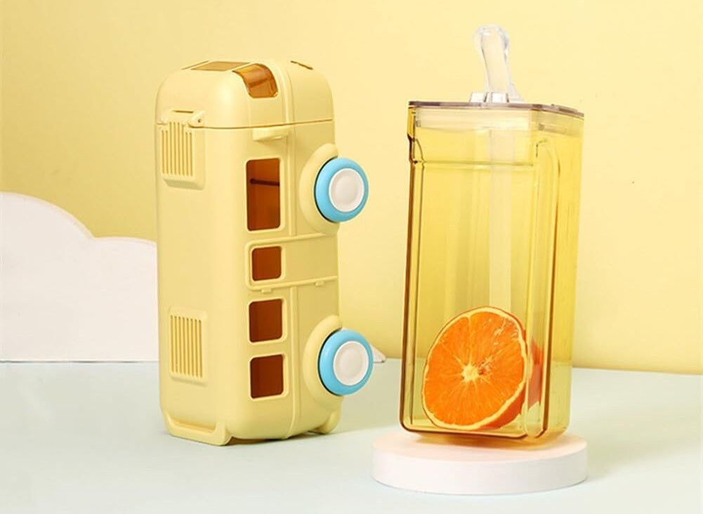 Bus-Shaped Kids Water Bottle – 500ml Fun Car Design with Shoulder Strap & Straw, Portable Leak-Proof Cup for School & Travel