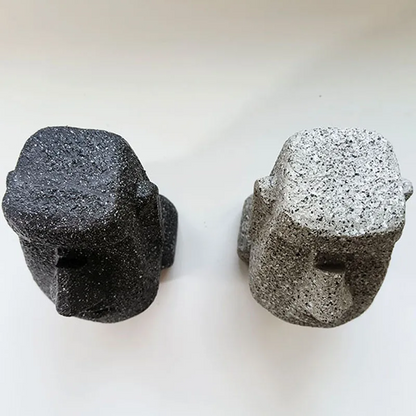 Moai Easter Glasses Holder – Stylish Easter Island Resin Statue for Desktop & Decor