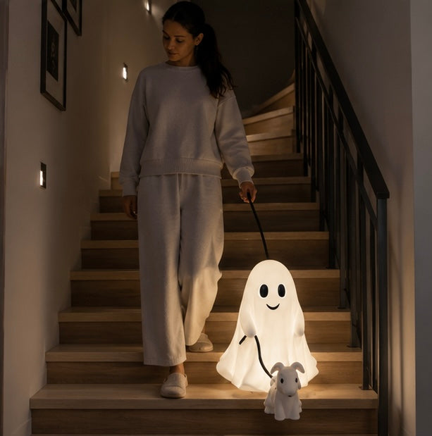 Halloween Ghost Dog Figurine – Cute Walking Dog Statue with Spooky Festival Charm, Tabletop Decoration, and Household Ornament Party Gift