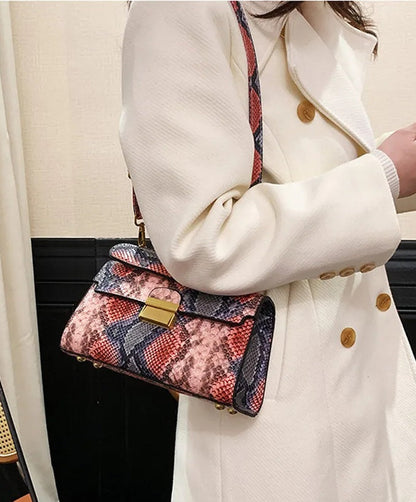 Luxury Snake Pattern Leather Crossbody Bag – Small Designer Handbag for Fashion-Forward Women Who Love Bold, Chic Accessories