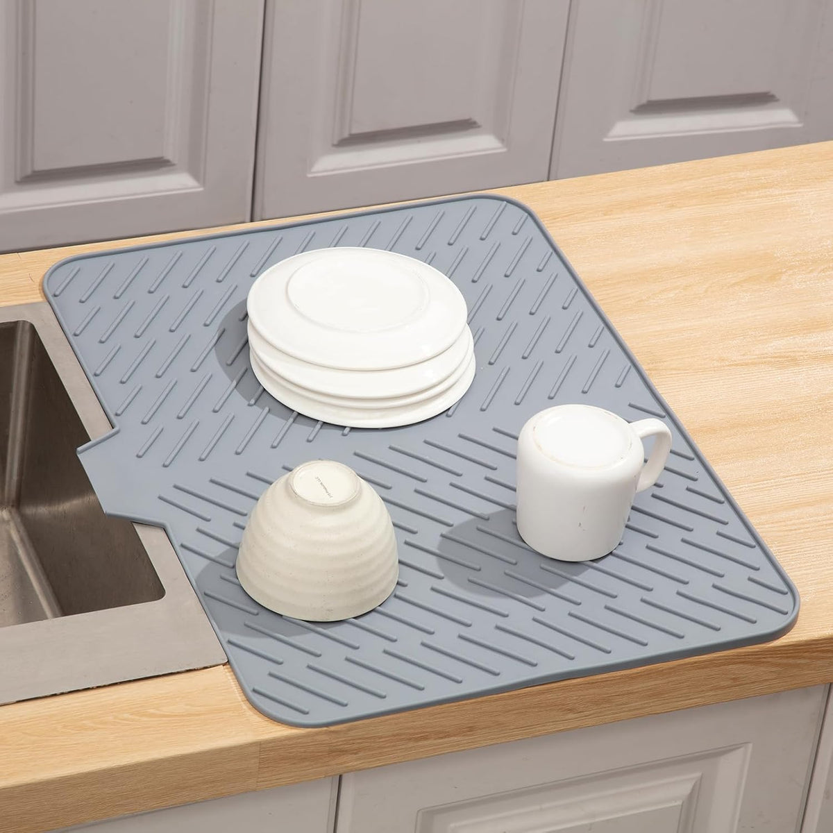 Kitchen Dish Drying Silicone Mat – Raised Stripe Design with Drainage Outlet, Non-Slip Countertop Sink Pad, Heat-Resistant Tableware Drying and Insulating Mat for Kitchens