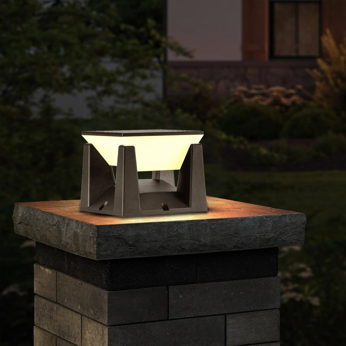 Solar Fence & Deck Cap Lights – Waterproof Outdoor Post Pillar Lamps for Patio, Yard & Landscape Lighting
