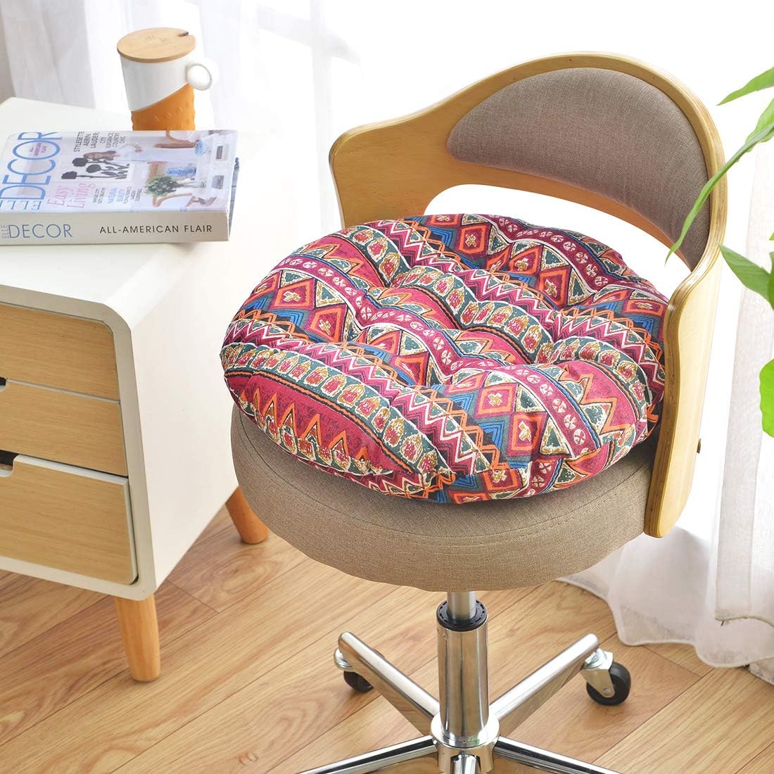 Bohemian Round Floor Cushion – Thick Cotton Linen Futon Pillow with Blue Floral Pattern, Perfect for Yoga, Meditation, Bay Window Seating, or Cozy Living Room Decor