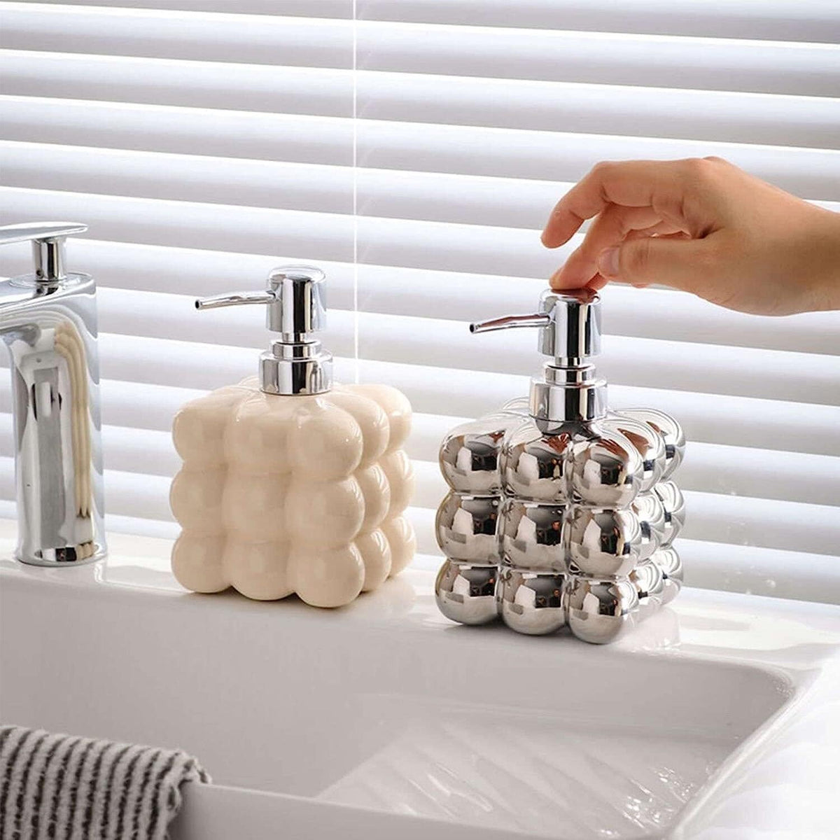 Ceramic Cloud Shaped Liquid Soap Dispenser – 300ml Refillable Press Bottle for Bathroom Body Wash, Shampoo, or Hand Sanitizer