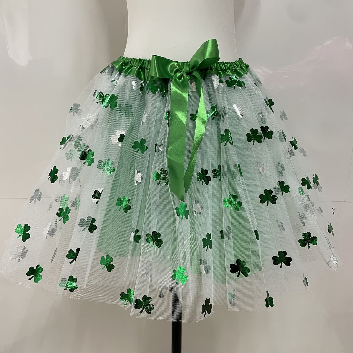 Anime-Inspired Shamrock Tulle Skirt – Adjustable Waist St. Patrick’s Day Costume with Cute Clover Print for Women’s Festive Style