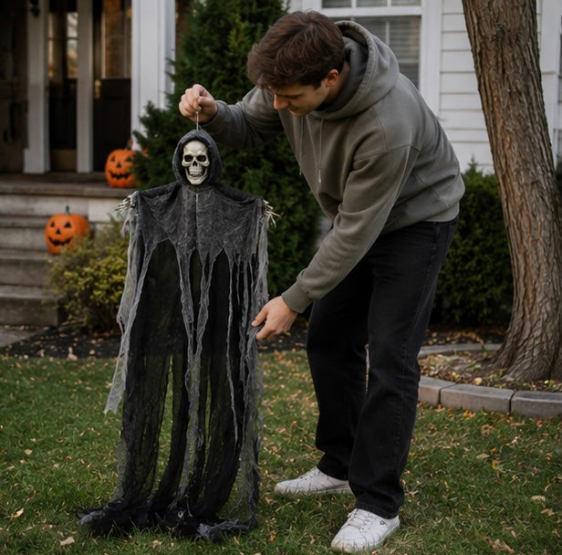 Halloween Skeleton Hand Props – Realistic Plastic Human Bone Decorations for Garden, Patio, Outdoor Lawn, and Haunted Party Displays